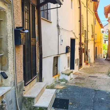 Апартаменты Hostdomus - La Casa Tra Ulivi E Storia Тойрано