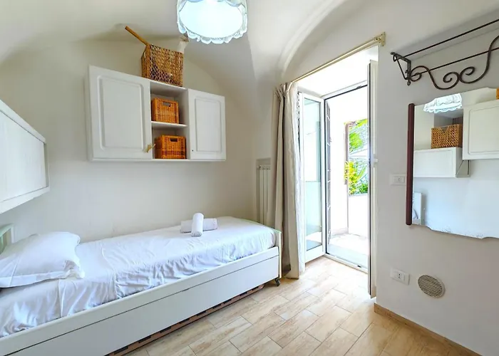 Hostdomus - La Casa Tra Ulivi E Storia