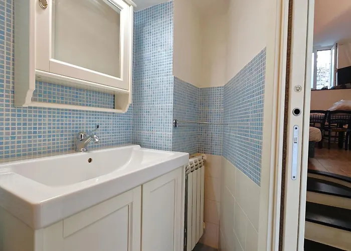 Hostdomus - La Casa Tra Ulivi E Storia * Toirano