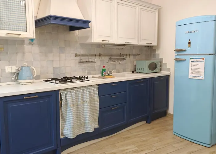 Hostdomus - La Casa Tra Ulivi E Storia Toirano